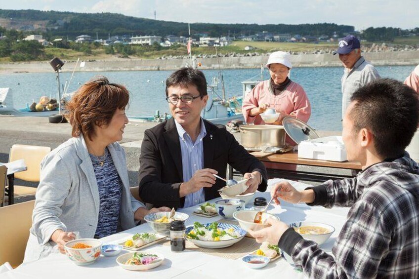 Sanriku Reconstruction National Park Trekking and Fisherman's Lunch Tour