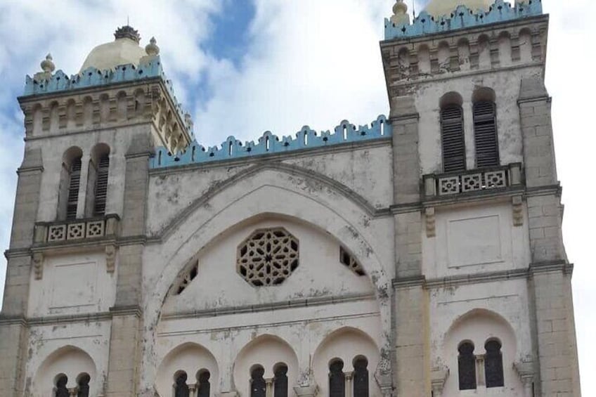 Tunis - Carthage - Sidi Bou Said (With a tour guide)