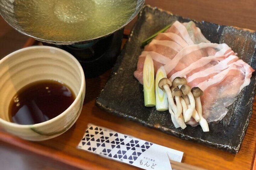 Enjoy Hokkaido, enjoy Japanese cuisine, soba-making experience and tempura shabu-shabu set plan