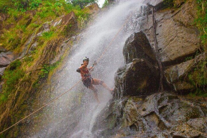 Extreme Waterfall Rappelling at Bocawina Rainforest - Antelope Falls