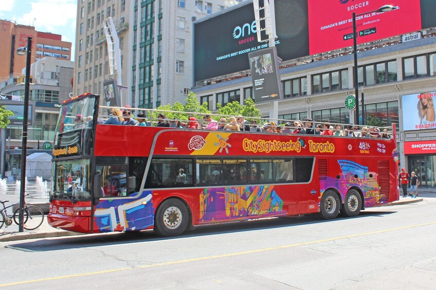 Toronto Hop-On Hop-Off Bus Tour