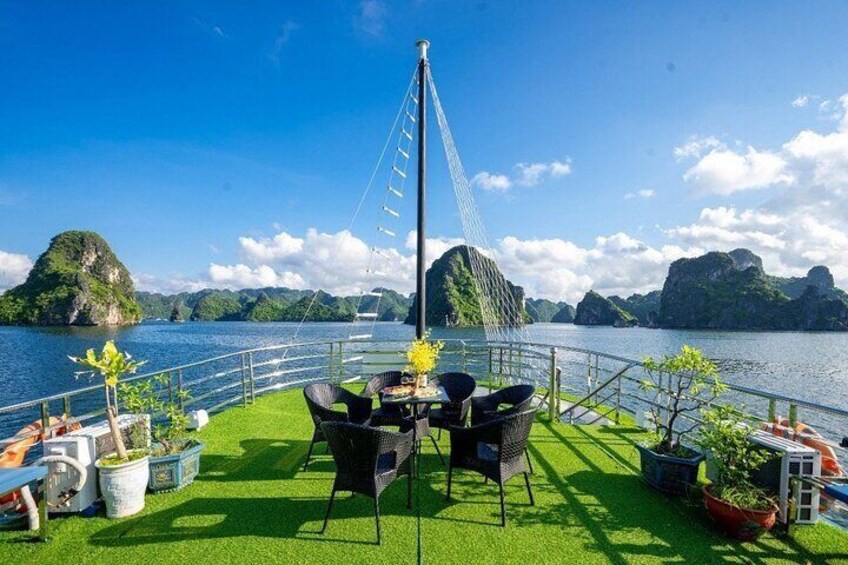 Halong Bay day tour 4 hours Cruise from Hanoi city