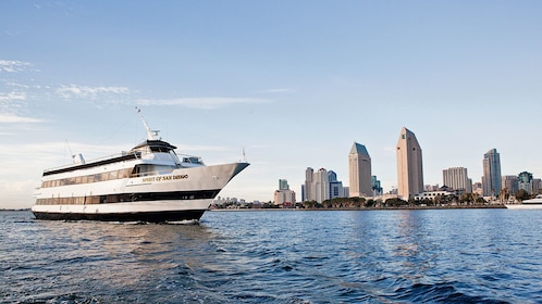San Diego's City Harbour Sightseeing Cruise