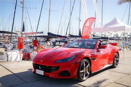 Experiencia de conducción de supercoches y barcos en Barcelona