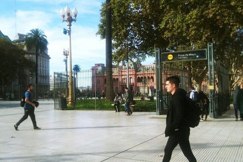 Plaza de Mayo Walking tour