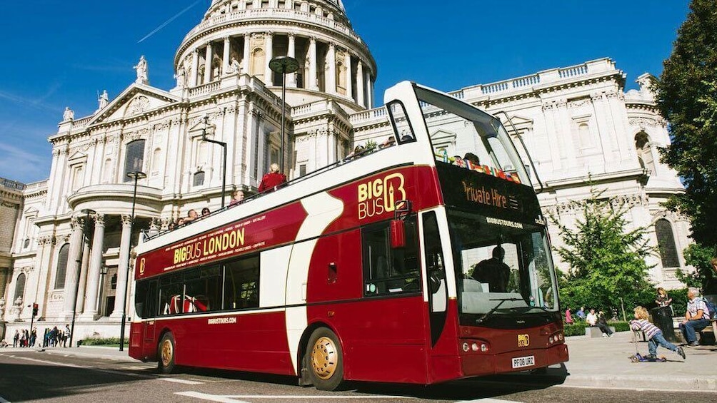 London Hop-Off Open-Top Bus Tour with River Cruise