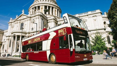 London Hop-On Hop-Off Open-Top Bus Tour dengan River Cruise