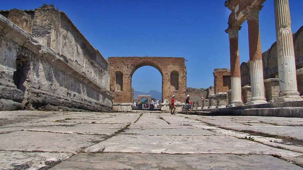 Cobble stones and ruins in Naples