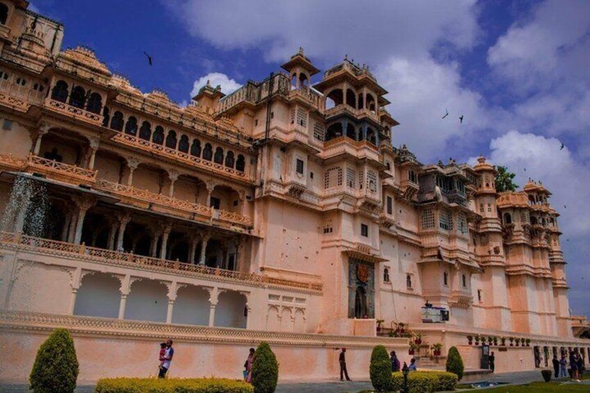 Same Day Udaipur Tour By Flight