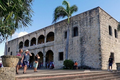Colonial Santo Domingo och dolda naturliga skönheter City Tour