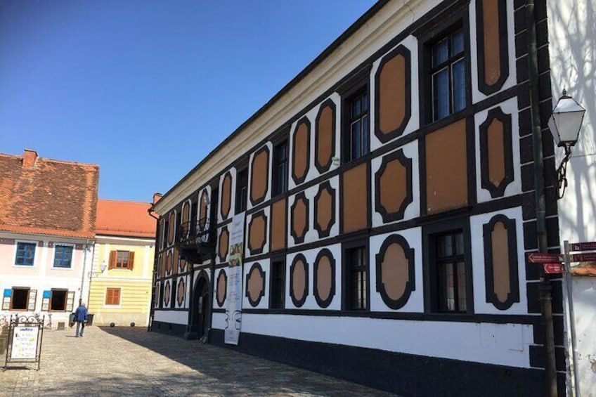 Varazdin Baroque Town and Trakoscan Castle - Small Group Day Trip from Zagreb
