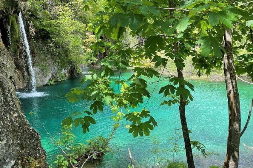 Plitvice Lakes with Ticket & Rastoke Tour from Zagreb