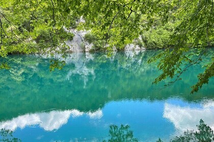 Plitvice Lakes with Ticket & Rastoke Tour from Zagreb