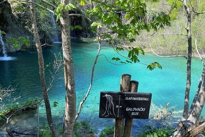 Recorrido de día completo por los lagos de Plitvice y Rastoke desde Zagreb