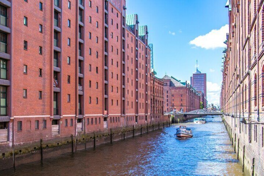 Best Intro Tour of Hamburg with a Local
