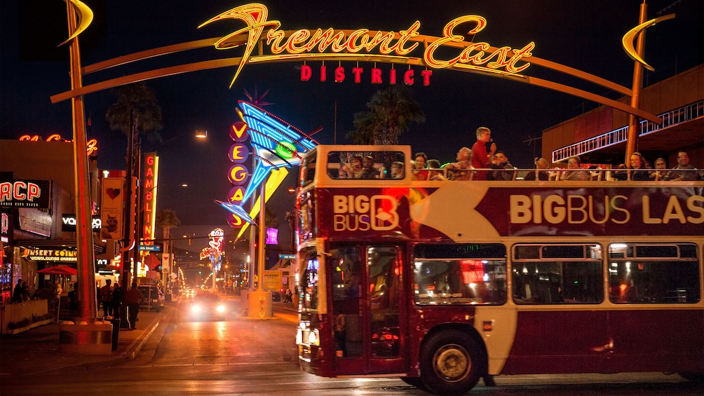 las vegas night bus tour with fremont street experience