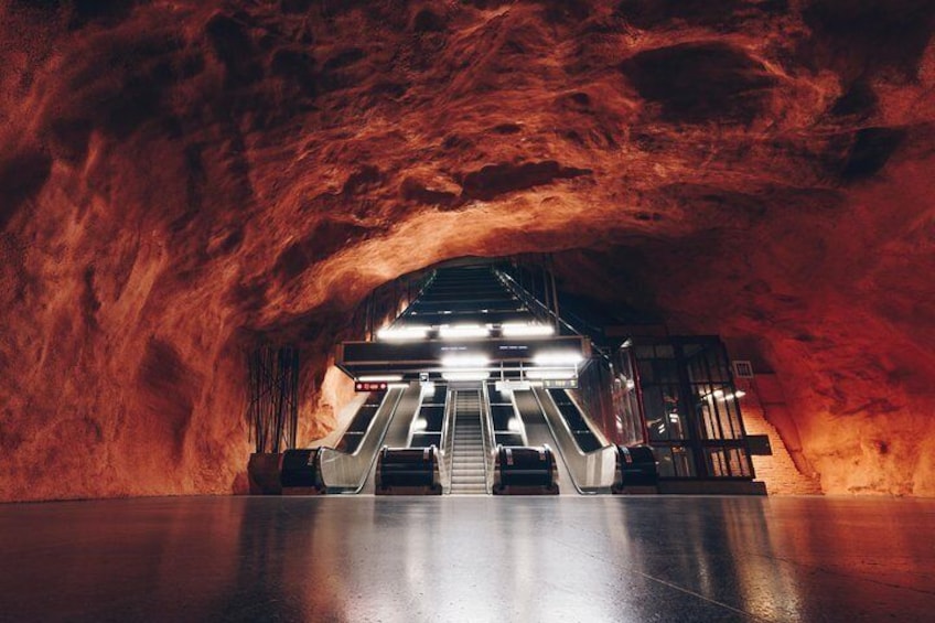 Architectural Walk of Gothenburg with a Local