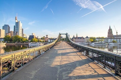 Discover Frankfurt’s most Photogenic Spots with a Local