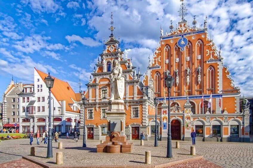 Photogenic Riga with a Local