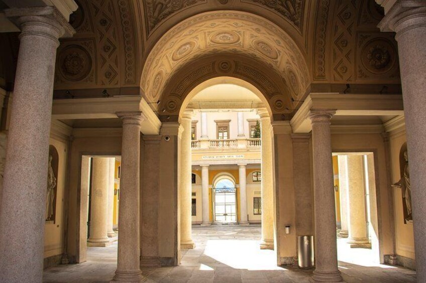 Architectural Walk of Lugano with a Local