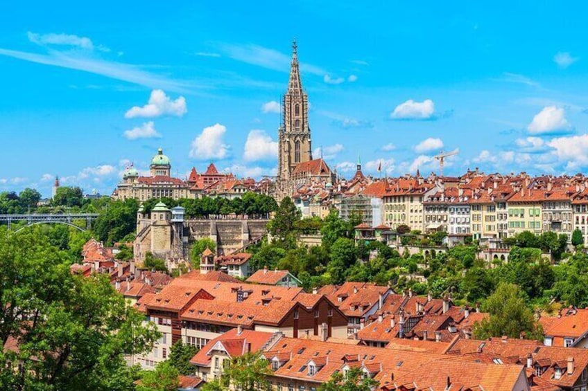 Historic Bern: Exclusive Private Tour with a Local Expert