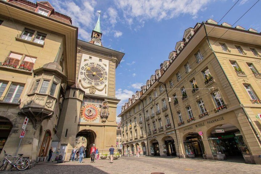 Historic Bern: Exclusive Private Tour with a Local Expert