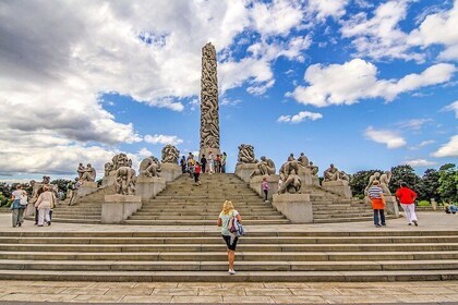 Visit the Instaworthy Spots of Oslo's Vigeland Park with a Local