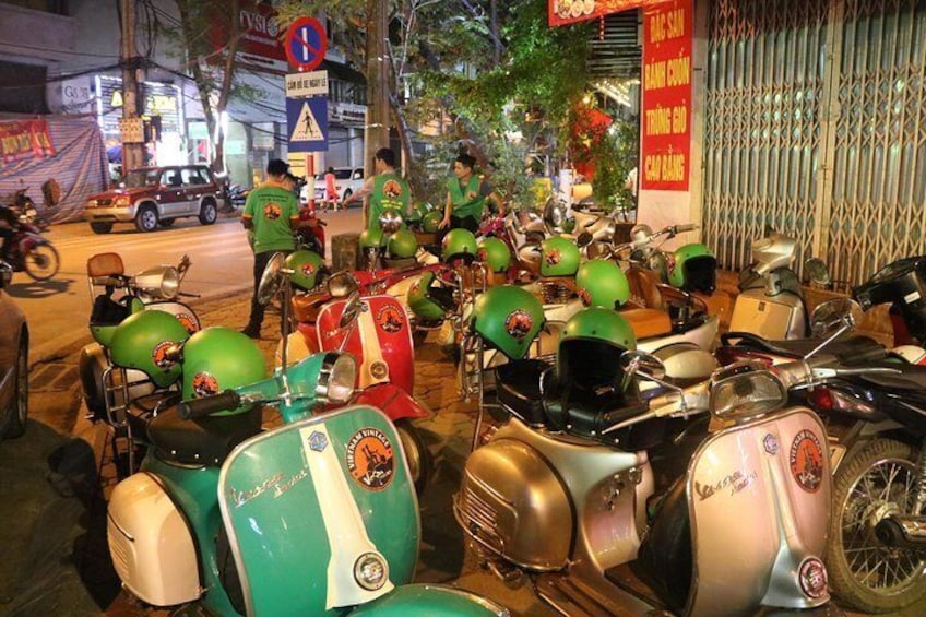 Hoi An Vespa By Night Food Tour 4 Hours