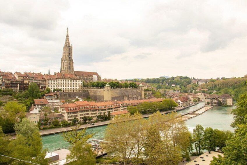 Architectural Walk of Bern with a Local