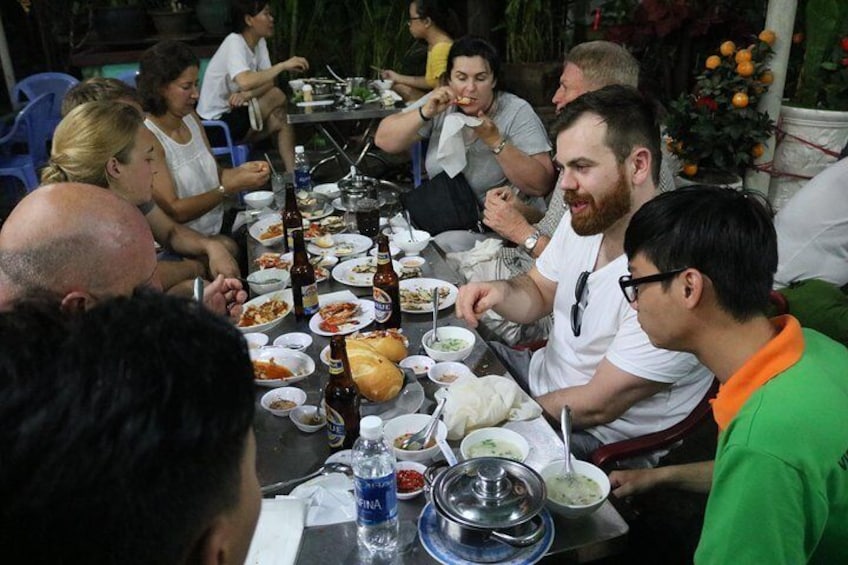 Saigon Vespa By Night Street Food Tour 4,5 Hours