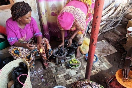 Private Market Tour and Tanzanian Cooking Class in Moshi