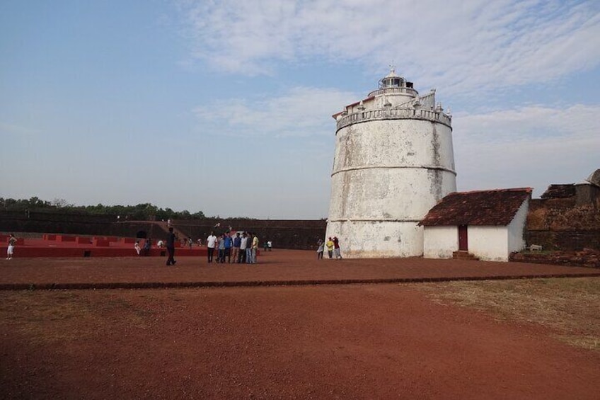 Old Goa Churches, Temples & Spice Plantation With "Goan" Lunch