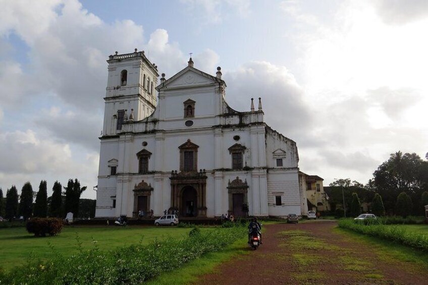 old goa churches