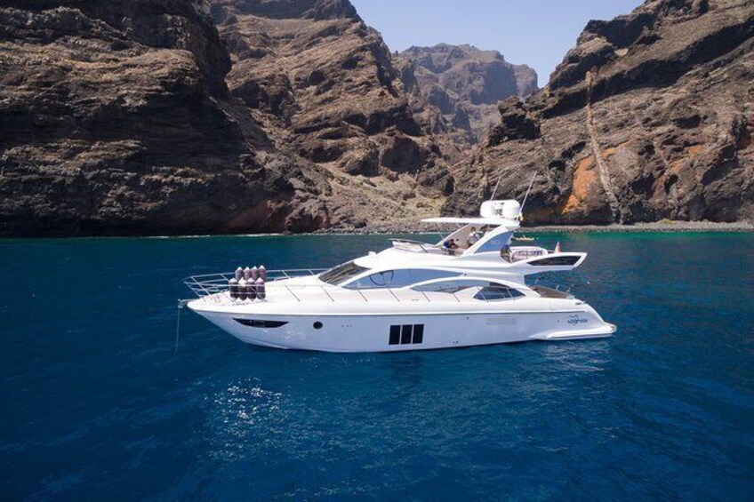 Yacht Charter Greek Islands Private Boat Greece Can Take You For Those Hidden Coves Greece Luxury Yacht Charter