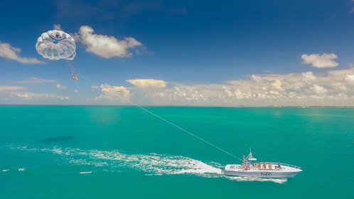 Key West vanuit Fort Lauderdale met parasailingvlucht