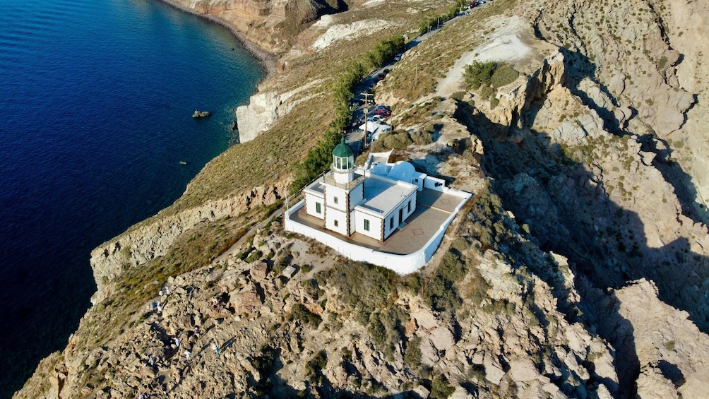 Archaeological Tour of Akrotiri  & Black Sand Beaches