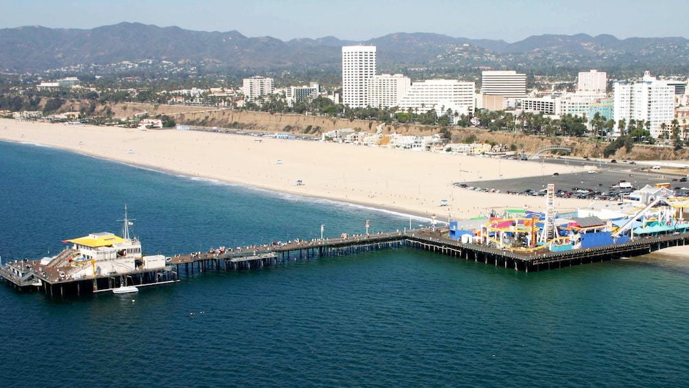 View of the beach and buildings in Los Angeles