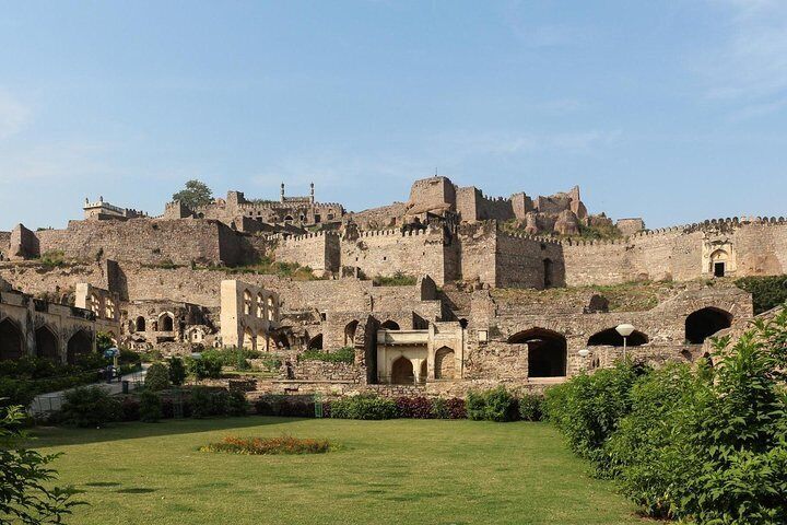 Full day tour of Hyderabad with Golconda Fort