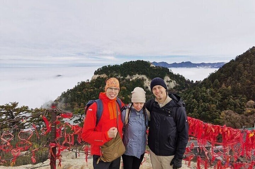 One Day Xi’an Mini Group Tour to Mt. Huashan, No Shopping