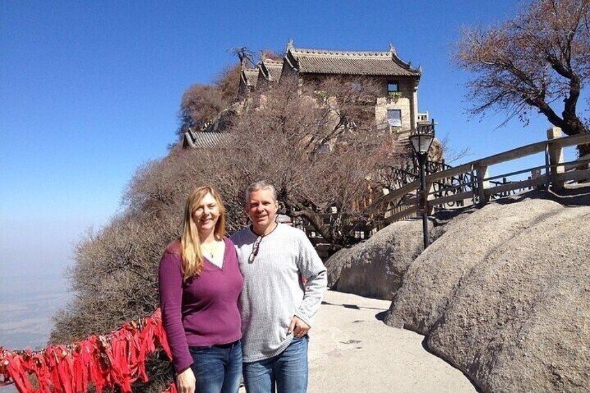 One Day Xi’an Mini Group Tour to Mt. Huashan, No Shopping