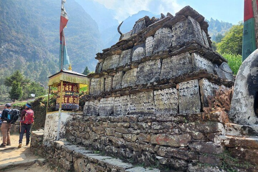 Everest Gokyo Lakes Trek