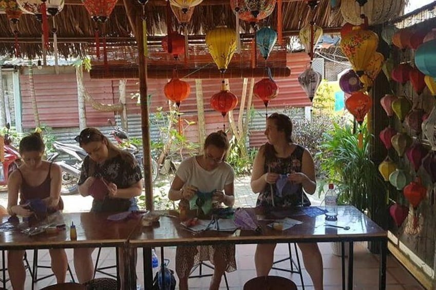 Tour to Tra Que Vegetable Village, Silk Weaving & Lantern Making Class 