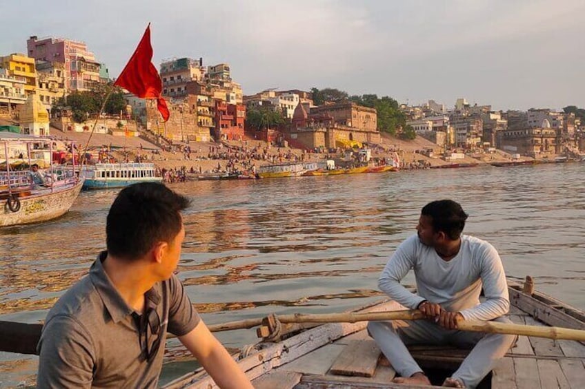 Varanasi: Private Day Tour with Ganges Boat Ride & Aarti
