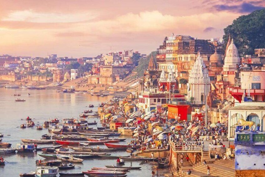 Varanasi: Private Day Tour with Ganges Boat Ride & Aarti