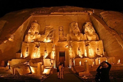 4 Days Nile Cruise luxor/Aswan/abu simbel with Train Tickets +1 day in cair...