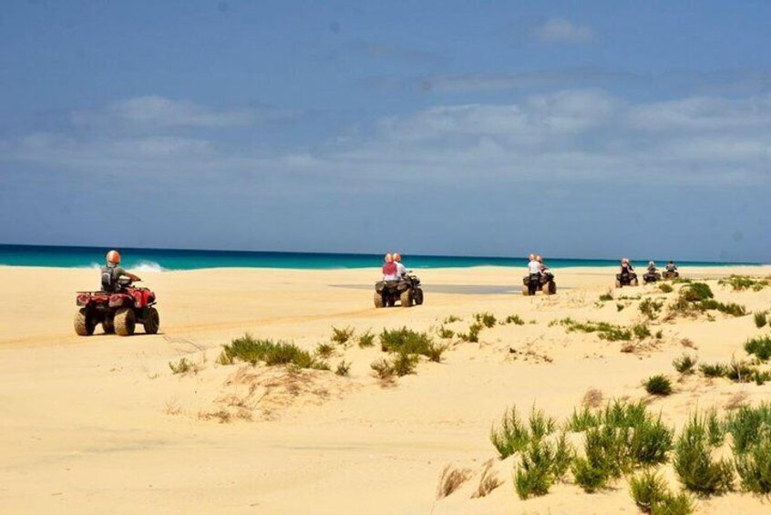 Boa Vista Island: Half-day Quad Tour to Santa Monica Beach