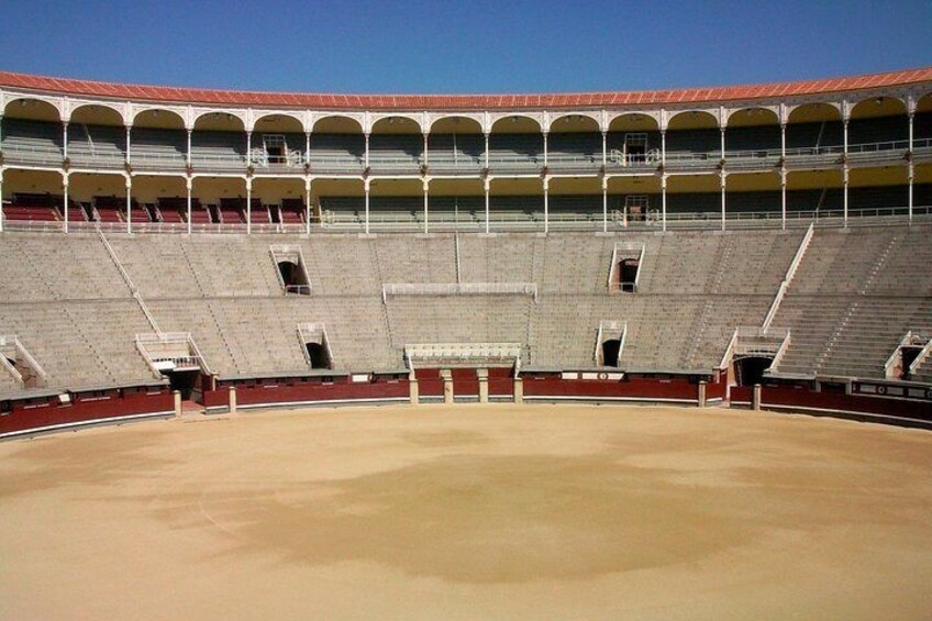 Skip the Line: Show of Salon Bullfighting + Tour of the Bullring
