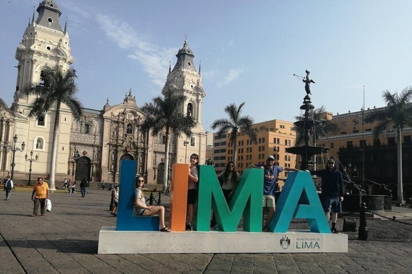 Visits and Tours to the Historic Center Lima and Miraflores