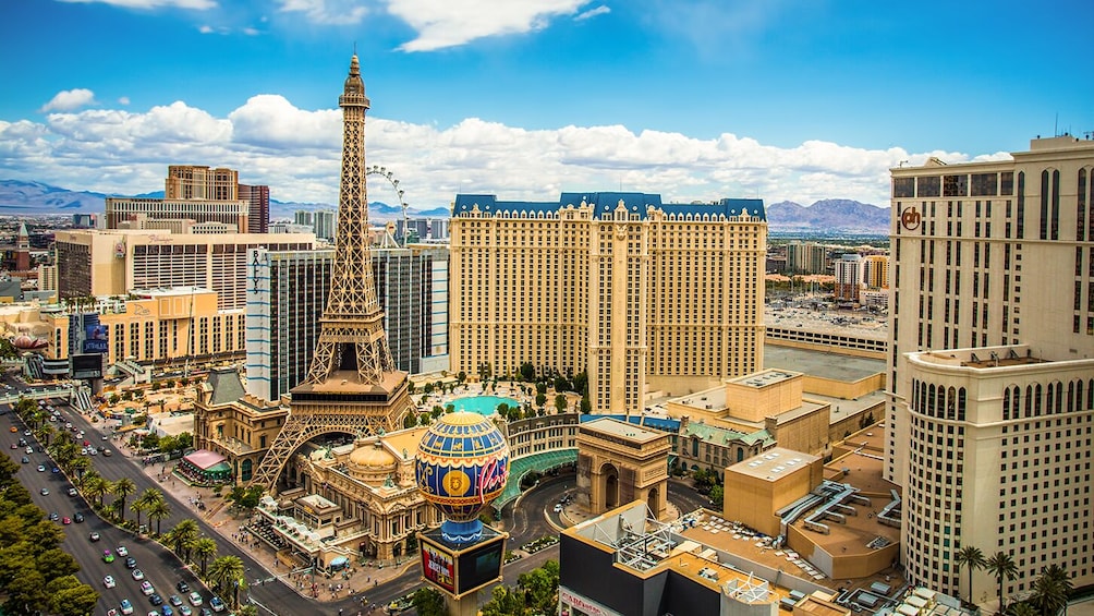 Go Las Vegas Explorer Pass: Choose 2,3,4,5 or 7 Attractions