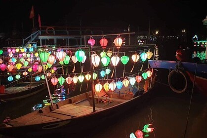 Tour privado de lujo a pie por las colinas de Ba Na y Hoi An, mercado noctu...